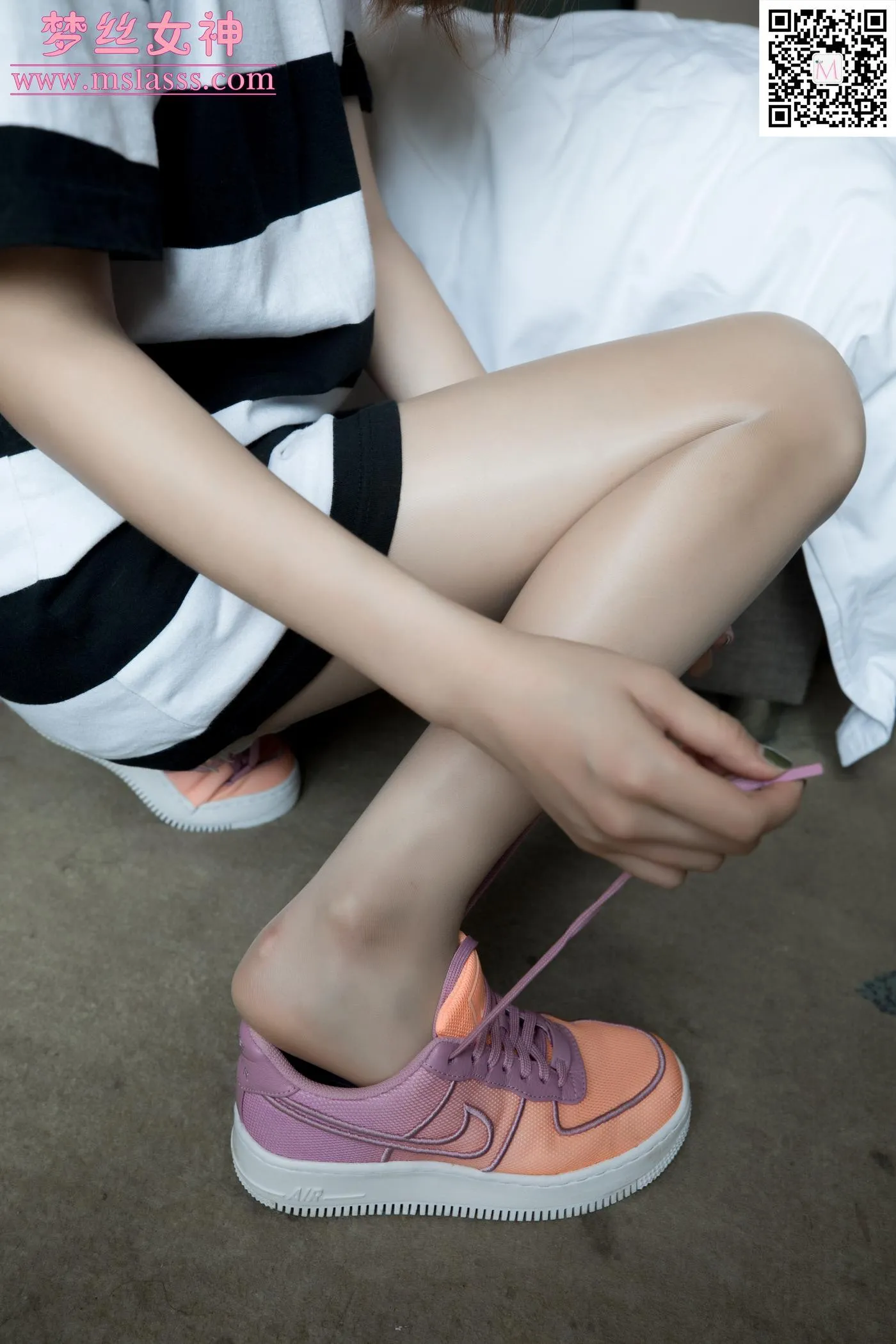 [MSLASS梦丝女神] 2020.03.03 NO.095 芷蕾 油光丝袜 [40P]插图